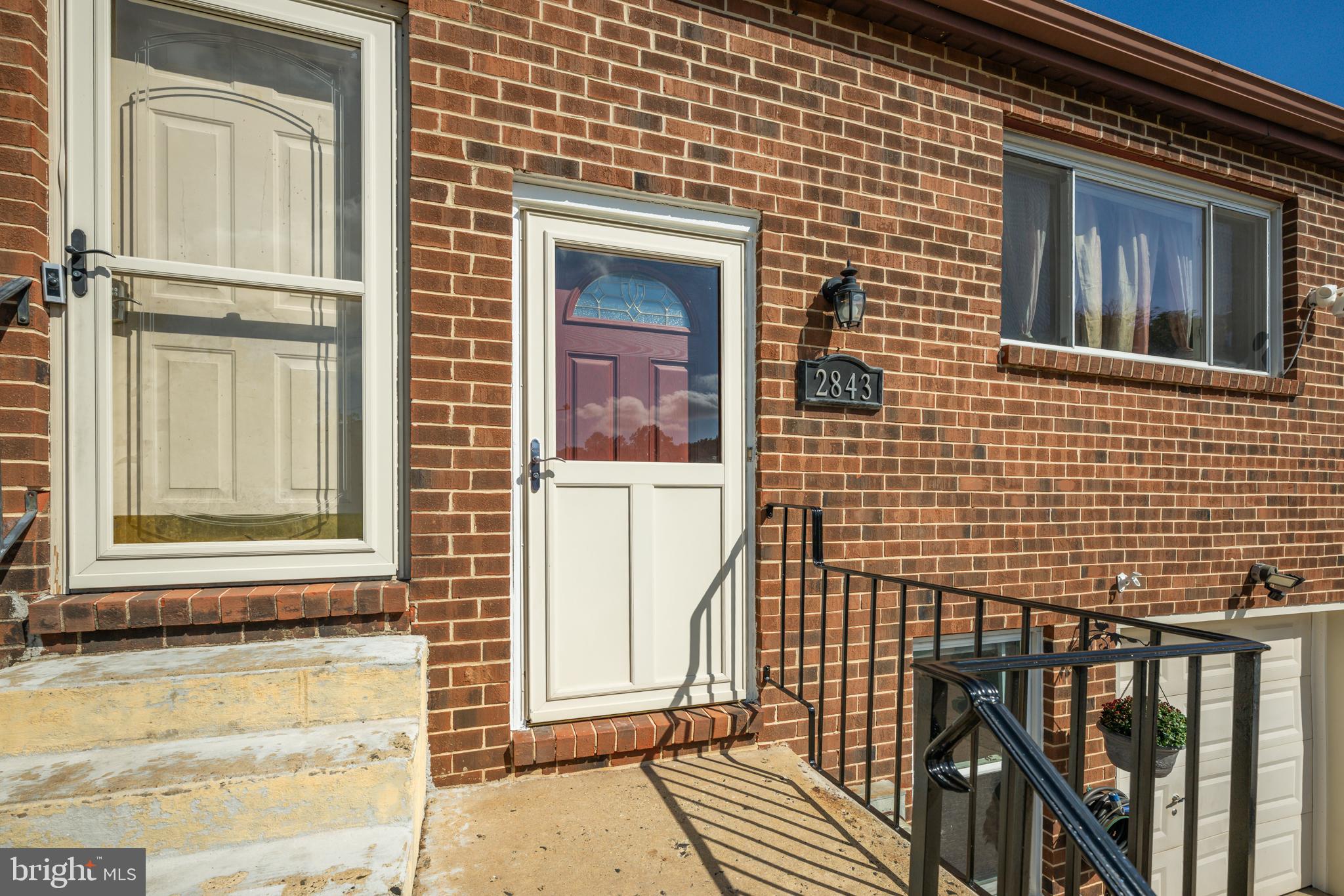 2843 Woodbridge Road Philadelphia, PA 19114 - Photo 3 of 29 Gallery Image 3