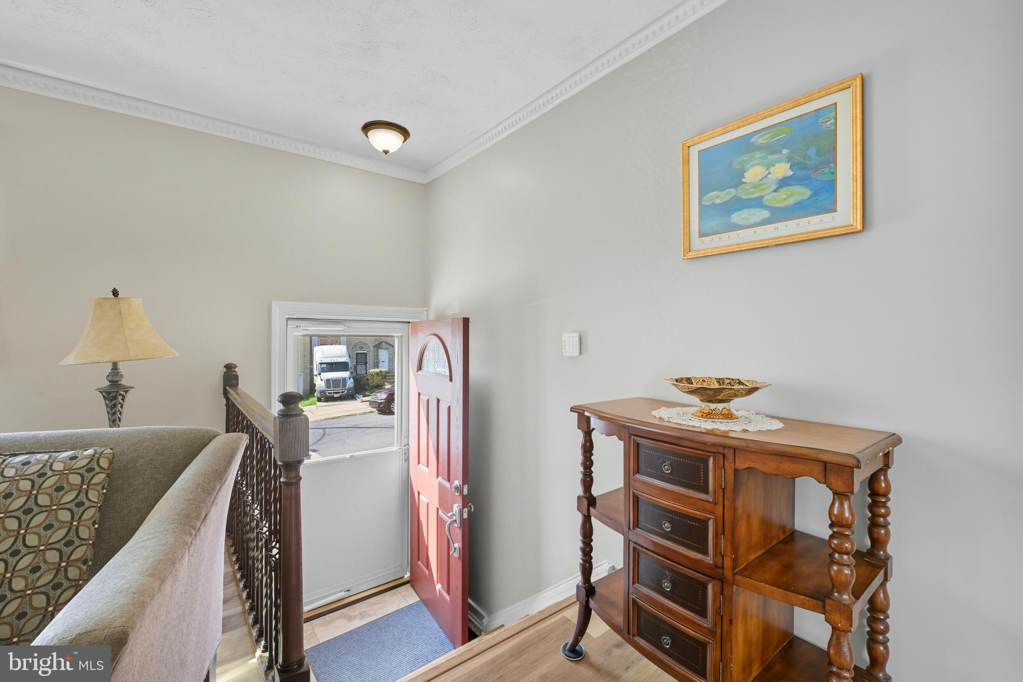 2843 Woodbridge Road Philadelphia, PA 19114 - Photo 4 of 29 Gallery Image 4