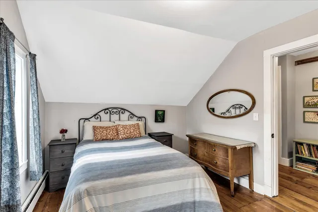 $799,000 | 203 County Road, Buzzards Bay, MA 02532