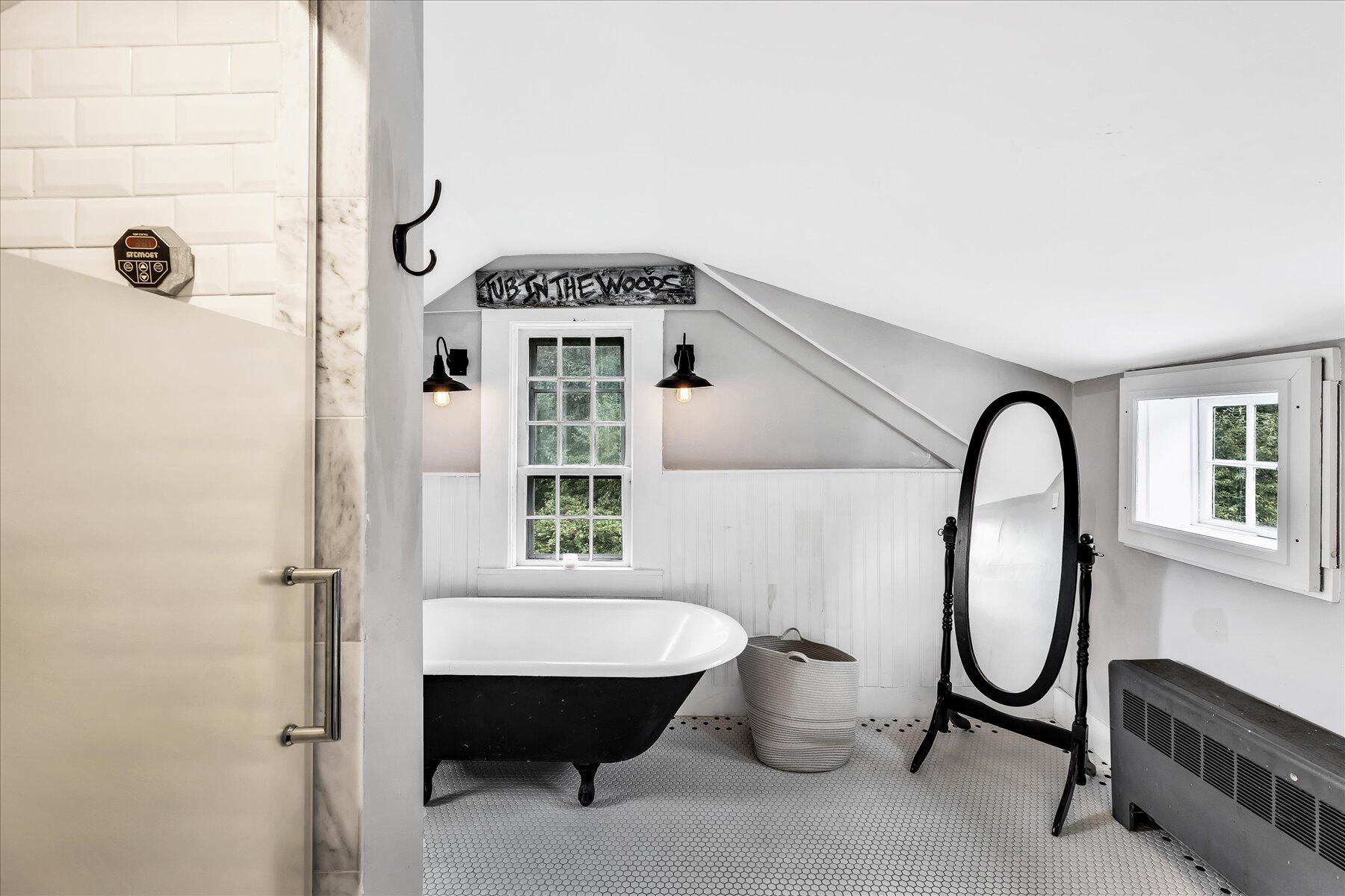 203 County Road Buzzards Bay, MA 02532 - Photo 33 of 41 Primary Ensuite Full Bath