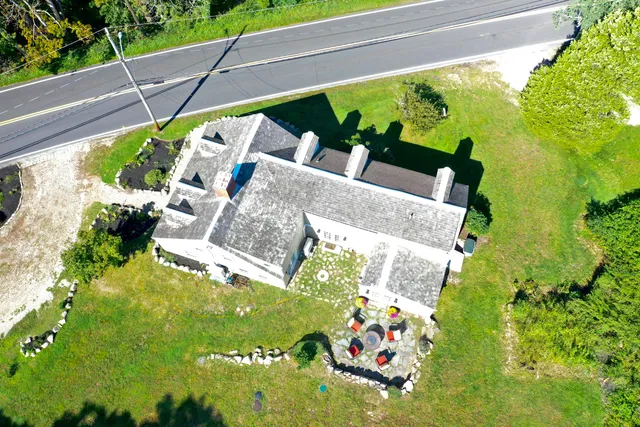 $799,000 | 203 County Road, Buzzards Bay, MA 02532