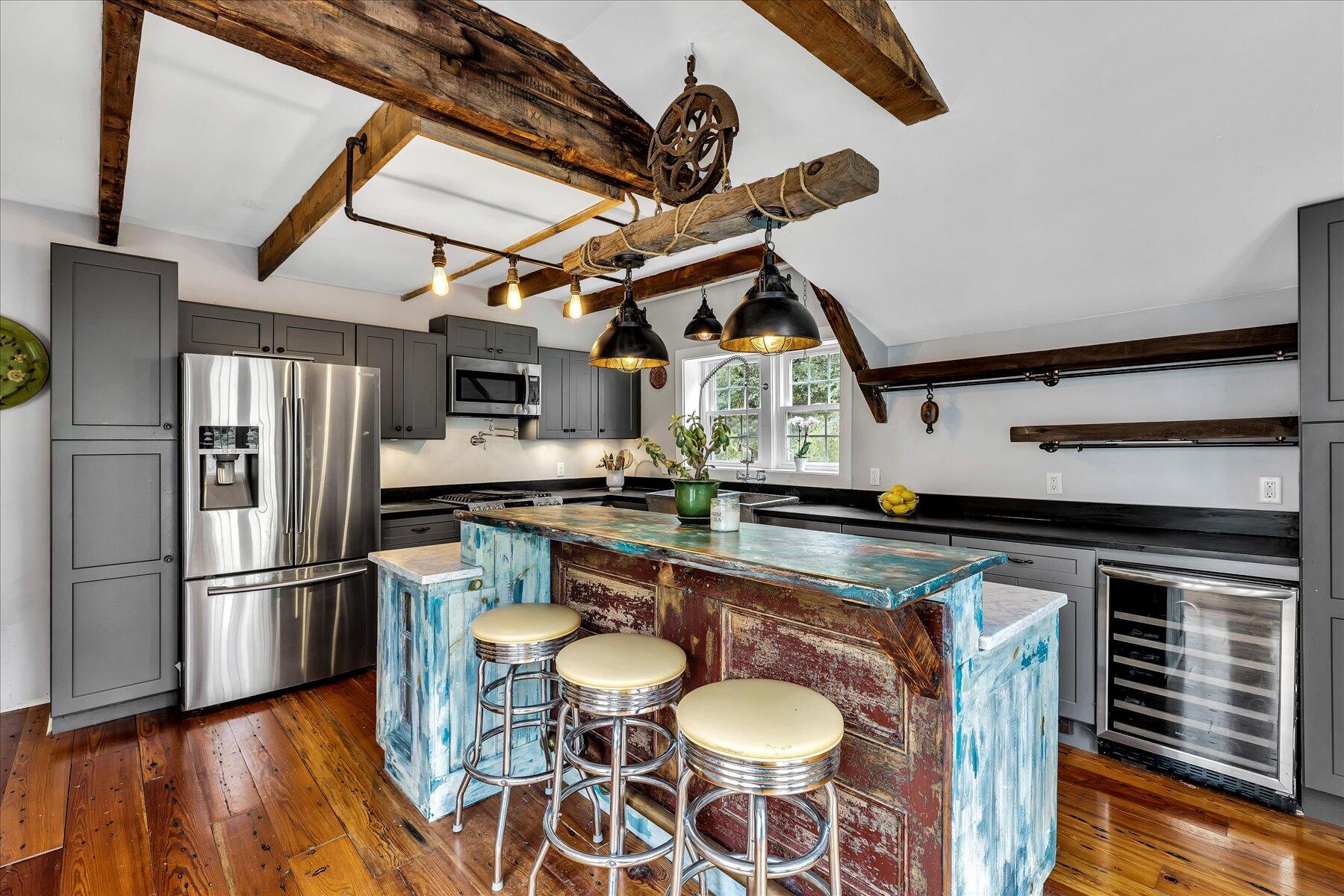 203 County Road Buzzards Bay, MA 02532 - Photo 6 of 41 Kitchen