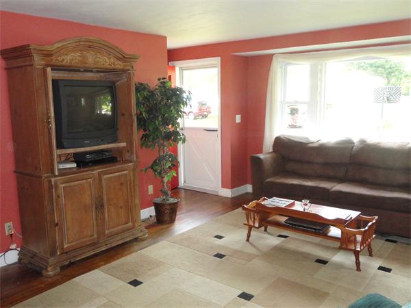 93 Homestead Road Holden, MA 01520 - Photo 4 of 16 Gallery Image 4