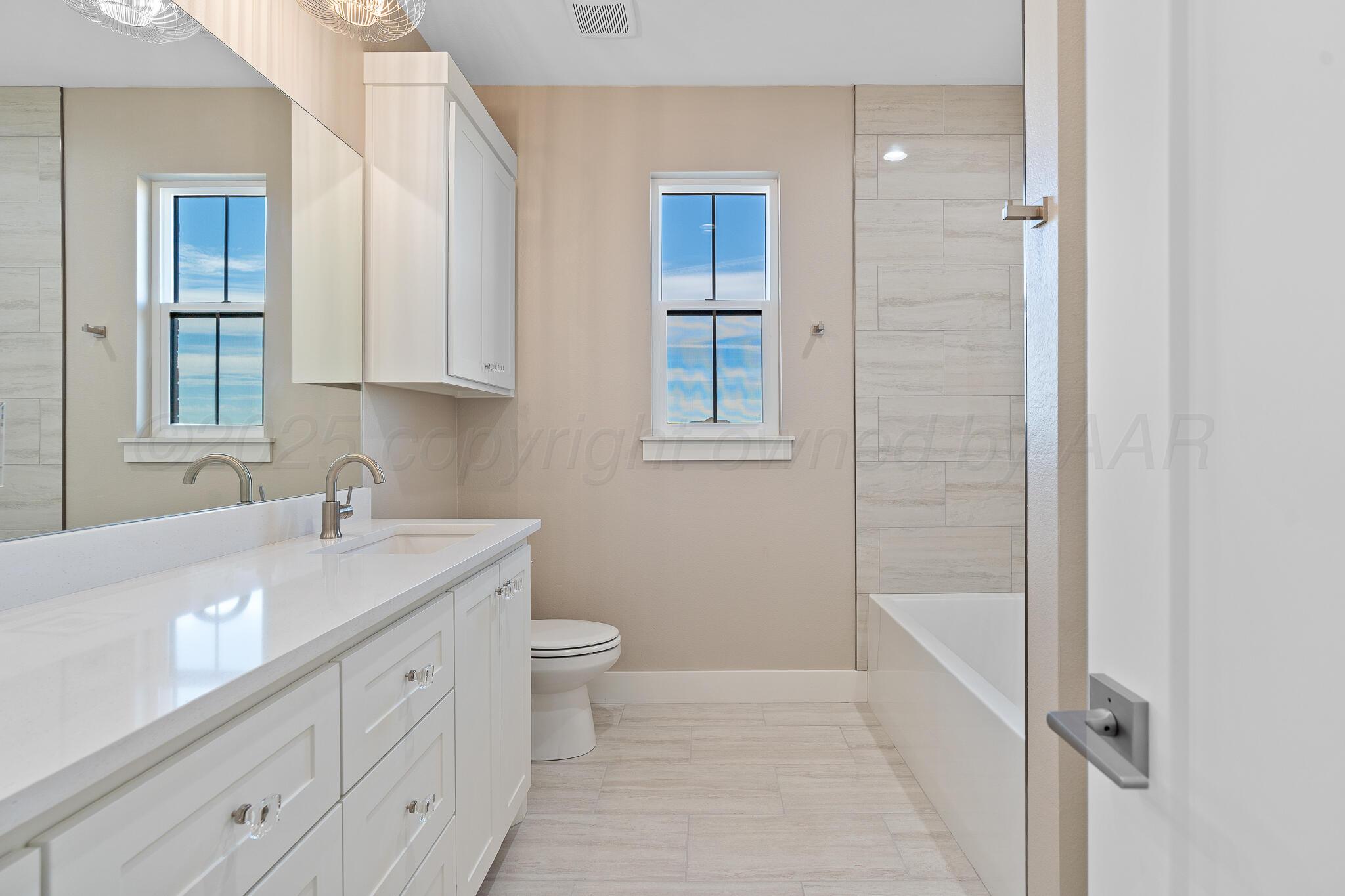 4051 Juniper Springs Road Amarillo, TX 79119 - Photo 27 of 35 Guest Bathroom