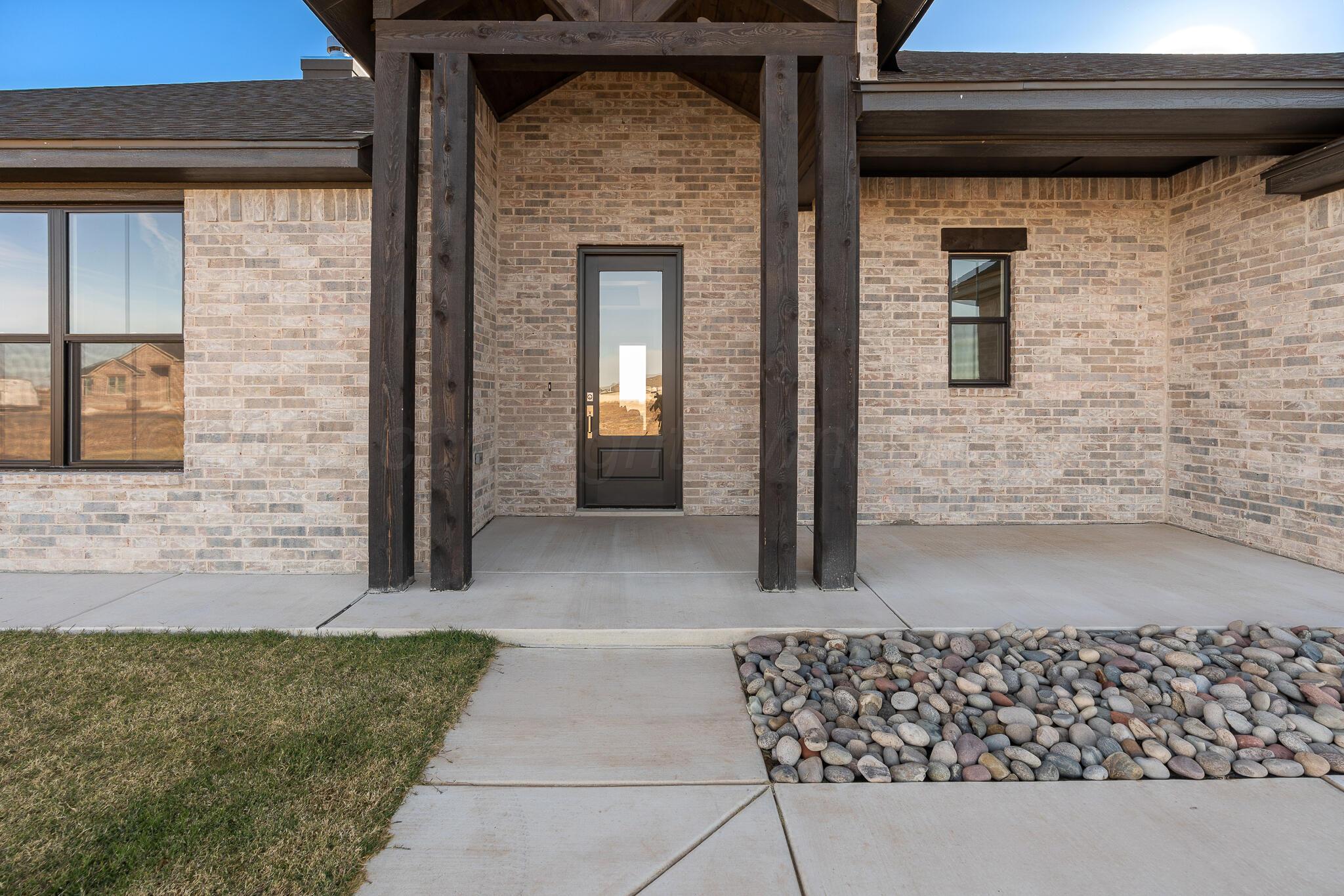 4051 Juniper Springs Road Amarillo, TX 79119 - Photo 4 of 35 Entry/Porch