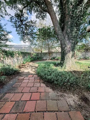 $295,000 | 4549 Highland Drive, Lake Charles, LA 70605