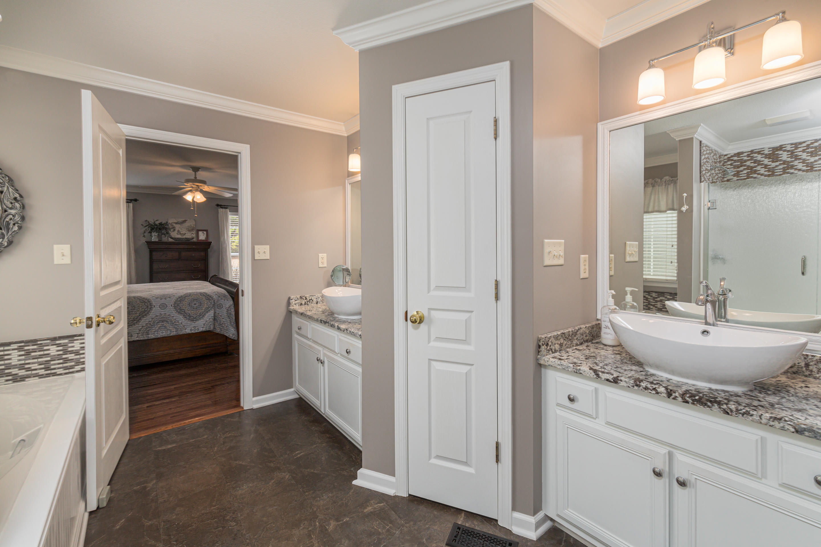1301 Wineberry Road Powell, TN 37849 - Photo 6 of 19 master Bed bath