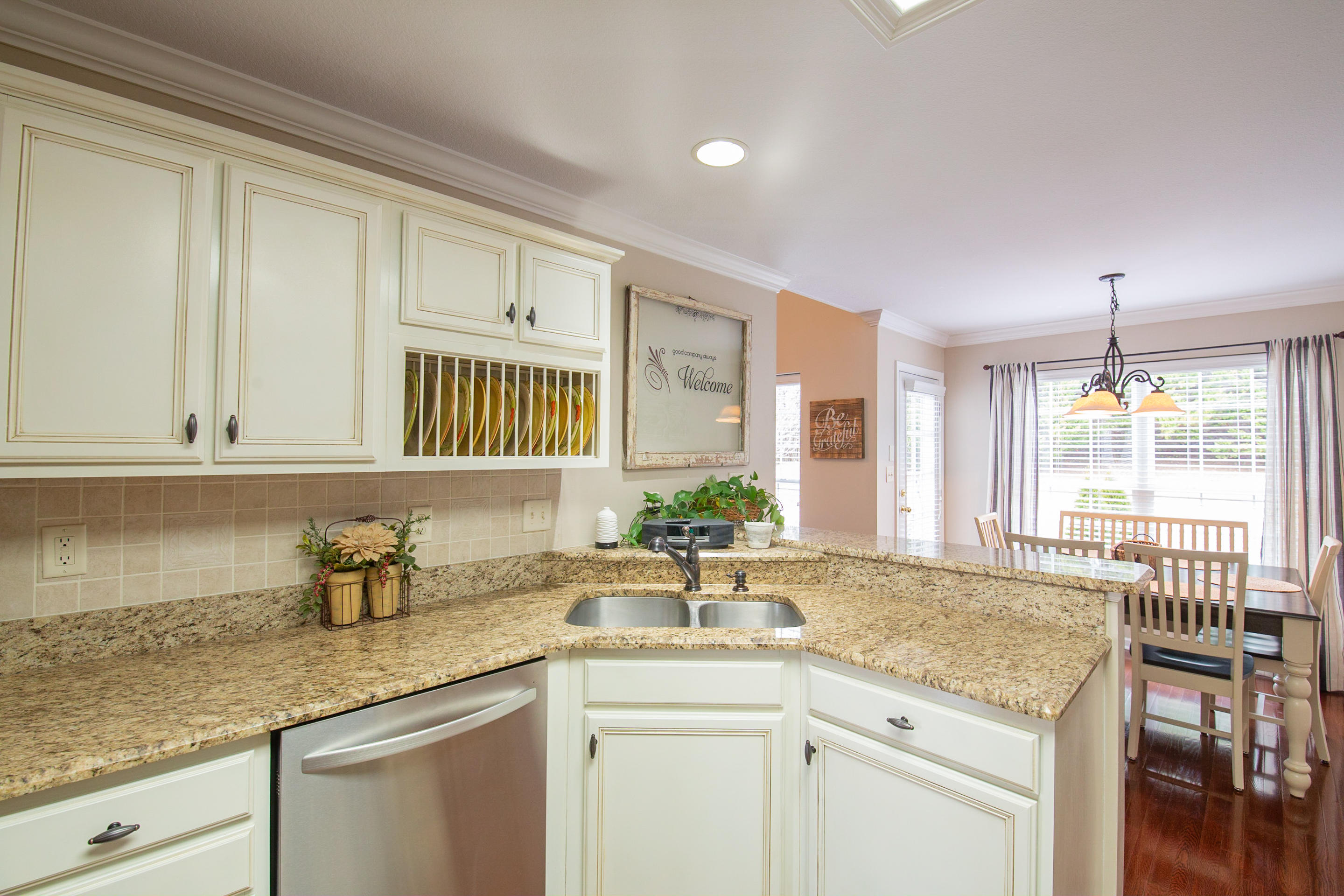 1301 Wineberry Road Powell, TN 37849 - Photo 8 of 19 kitchen_