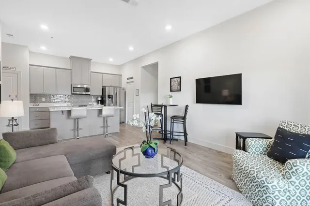 $350,000 | 1603 Fagan Street, Unit 204, Chattanooga, TN 37408