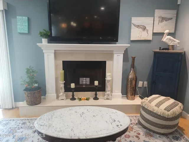 $2,700 | 233 South Brevard Avenue, Cocoa Beach, FL 32931