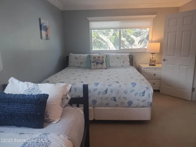 $2,700 | 233 South Brevard Avenue, Cocoa Beach, FL 32931