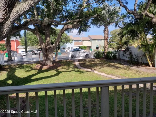 $2,700 | 233 South Brevard Avenue, Cocoa Beach, FL 32931