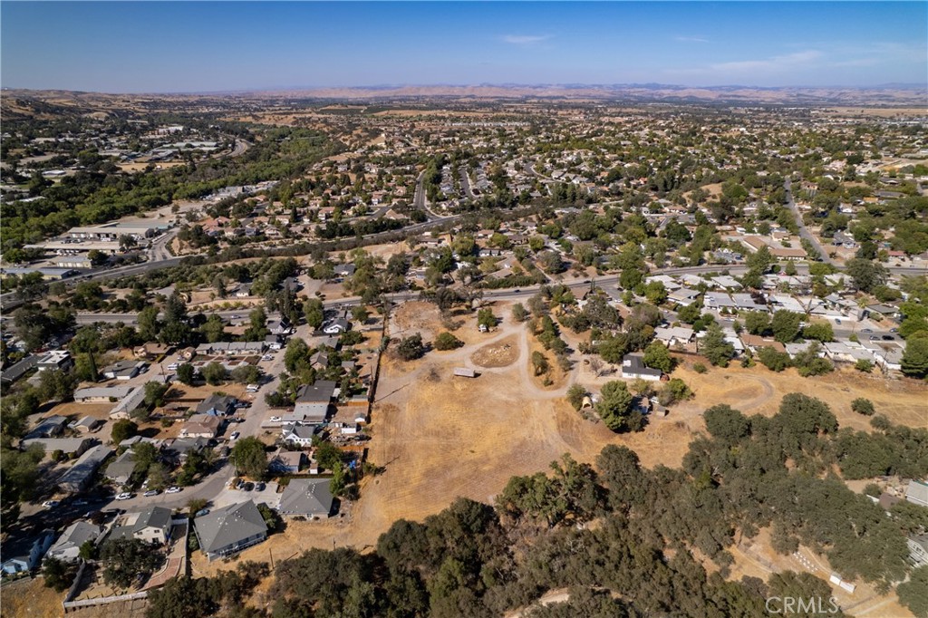 420 Creston Road Paso Robles, CA 93446 - Photo 13 of 16