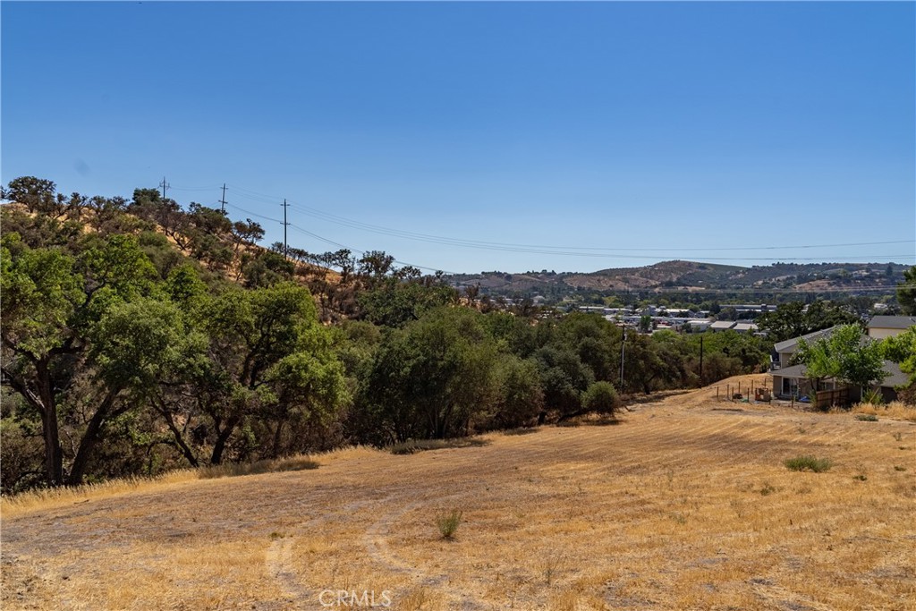 420 Creston Road Paso Robles, CA 93446 - Photo 8 of 16