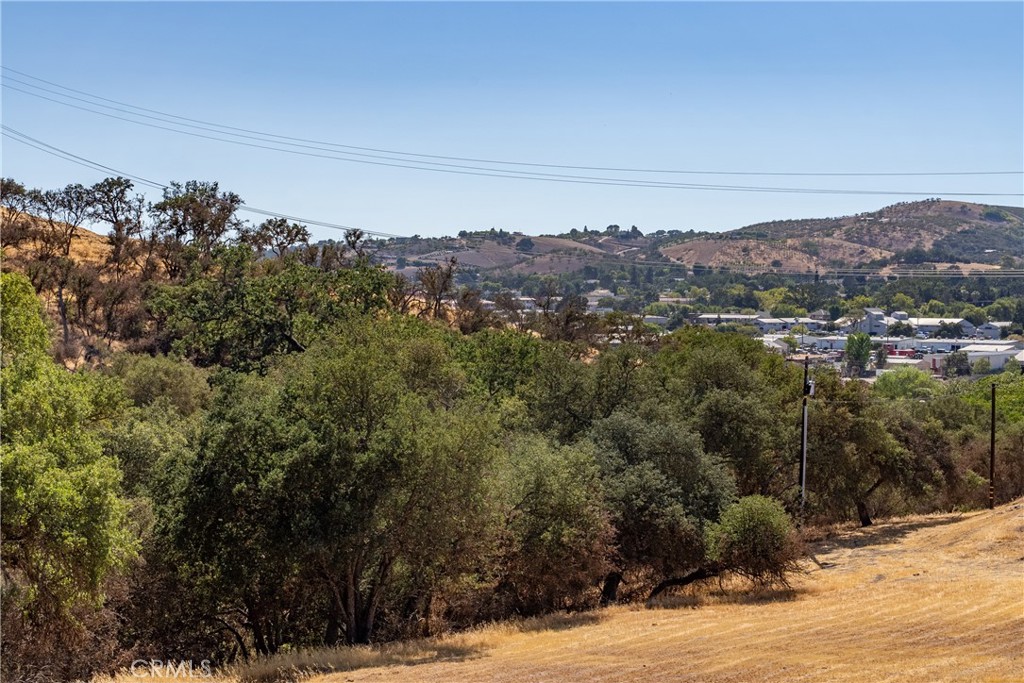 420 Creston Road Paso Robles, CA 93446 - Photo 10 of 16