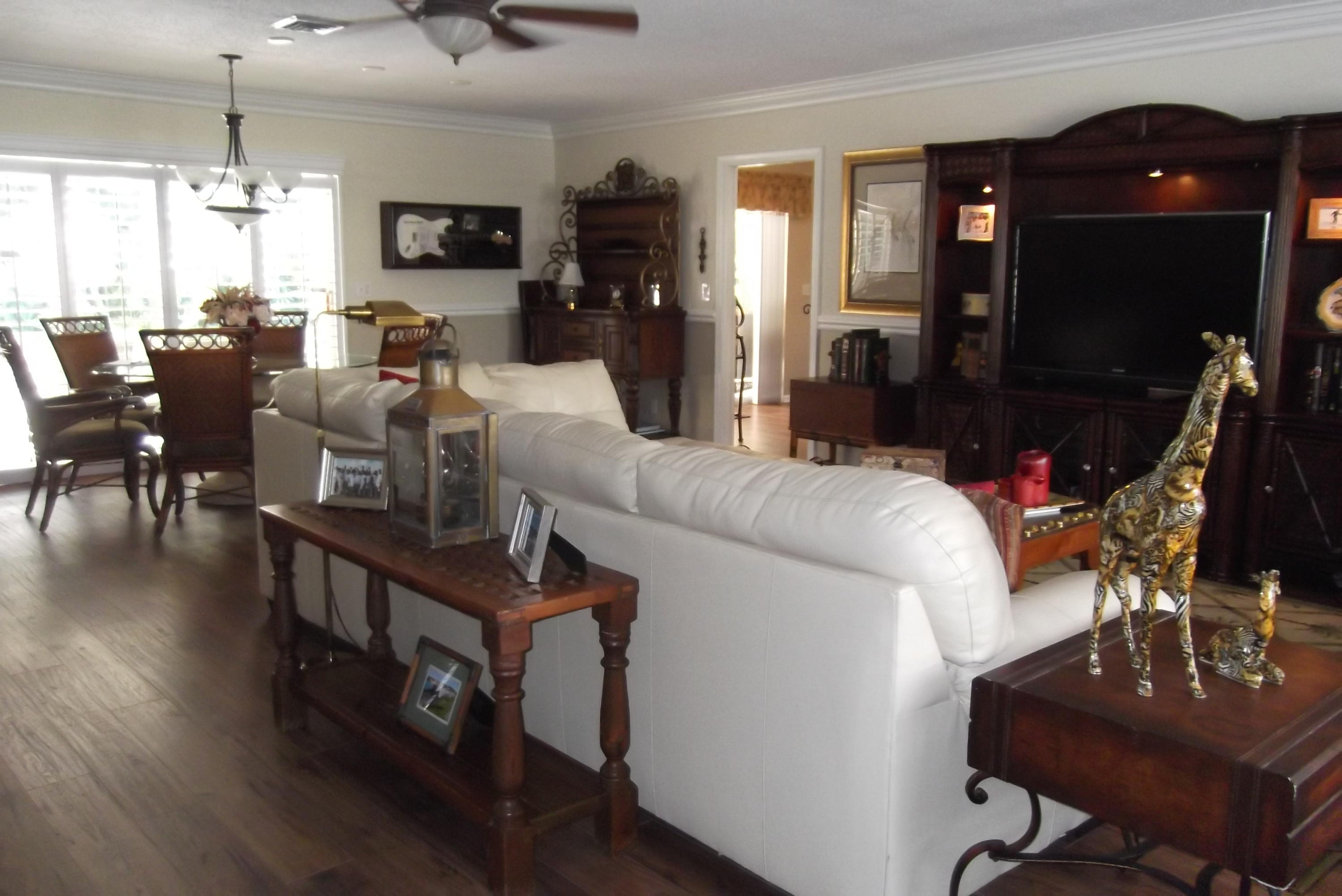 1258 Southwest 13th Place Boca Raton, FL 33486 - Photo 5 of 14 Livingrm