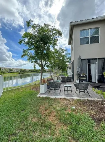 $4,100 | 5035 Eucalyptus Drive, Hollywood, FL 33021