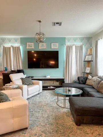 $4,100 | 5035 Eucalyptus Drive, Hollywood, FL 33021