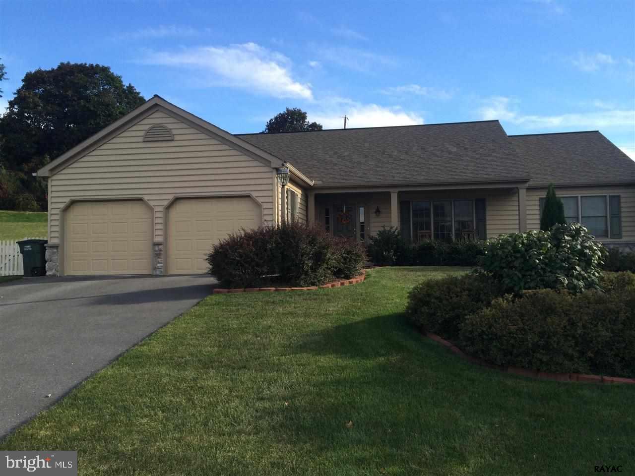 672 Campbell Road York, PA 17402 - Photo 1 of 25 Gallery Image 1