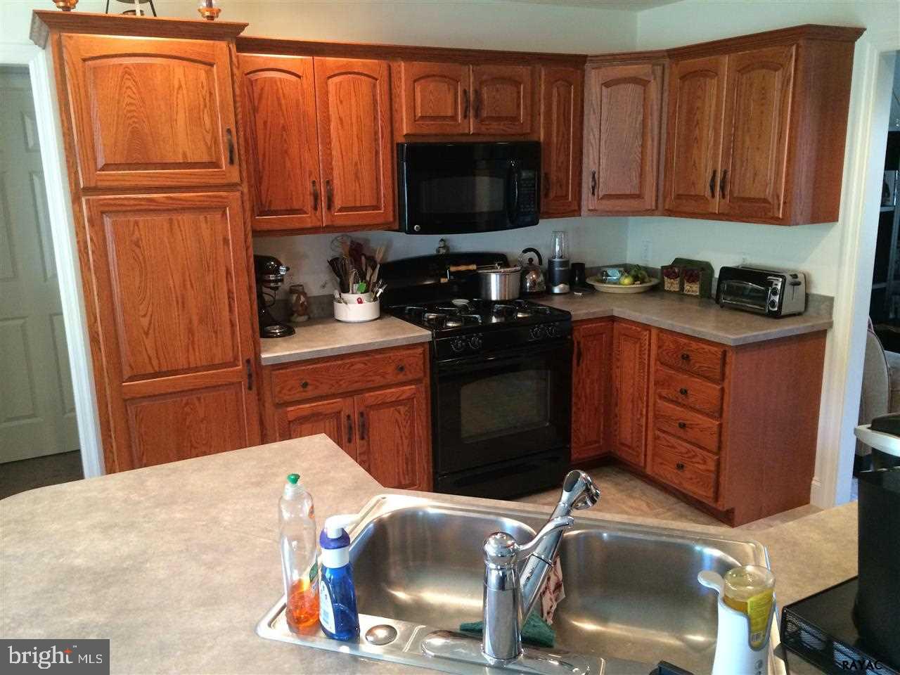 672 Campbell Road York, PA 17402 - Photo 12 of 25 Gallery Image 12