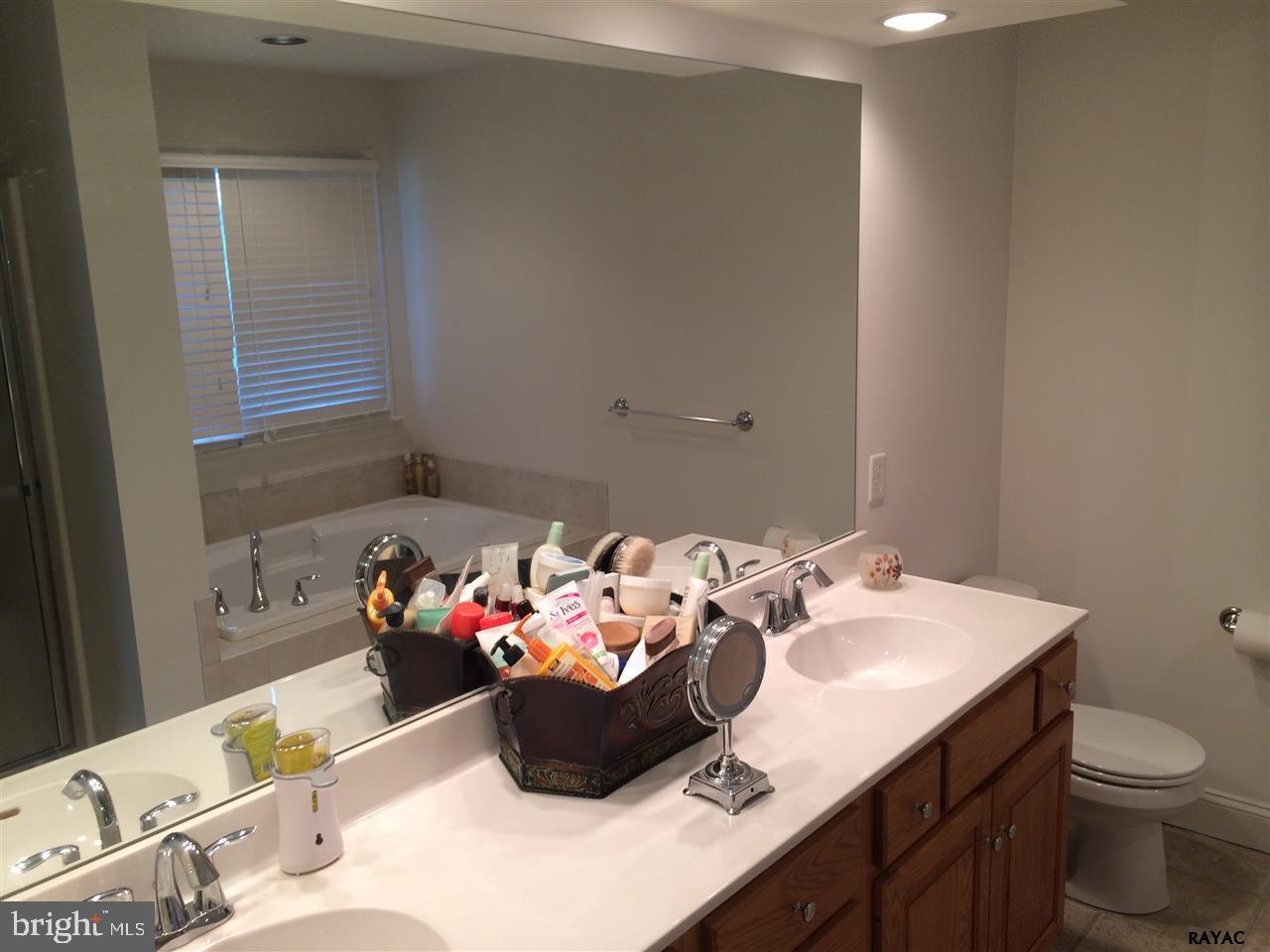 672 Campbell Road York, PA 17402 - Photo 19 of 25 Gallery Image 19