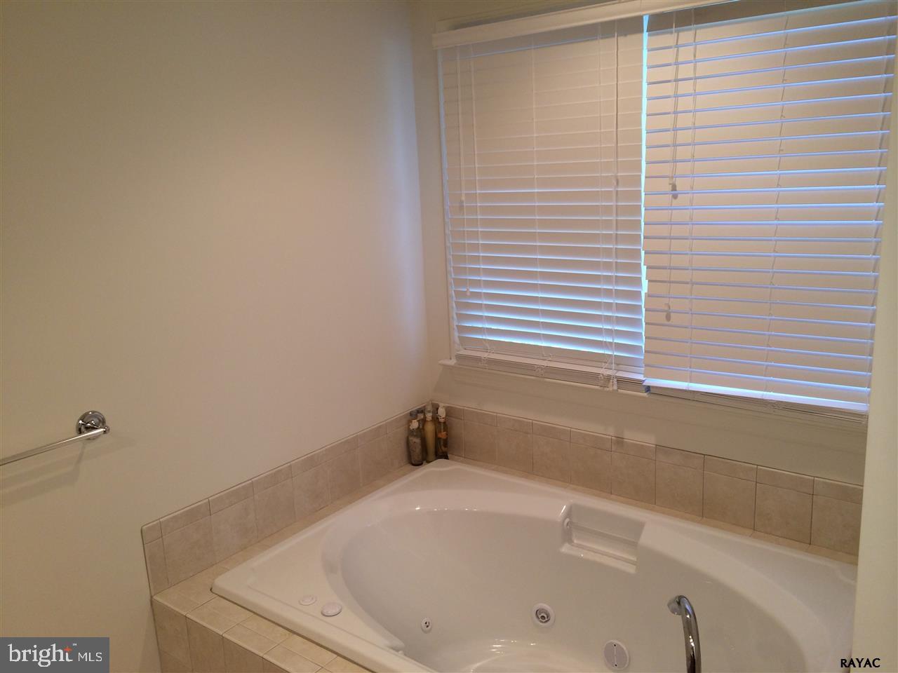 672 Campbell Road York, PA 17402 - Photo 20 of 25 Gallery Image 20