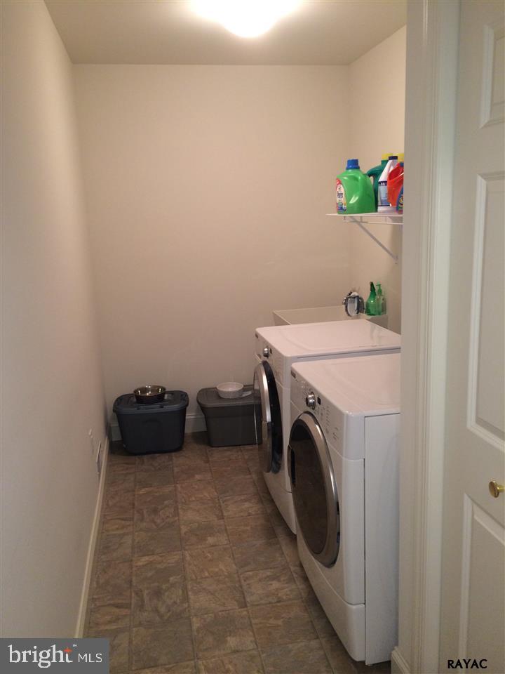 672 Campbell Road York, PA 17402 - Photo 21 of 25 Gallery Image 21
