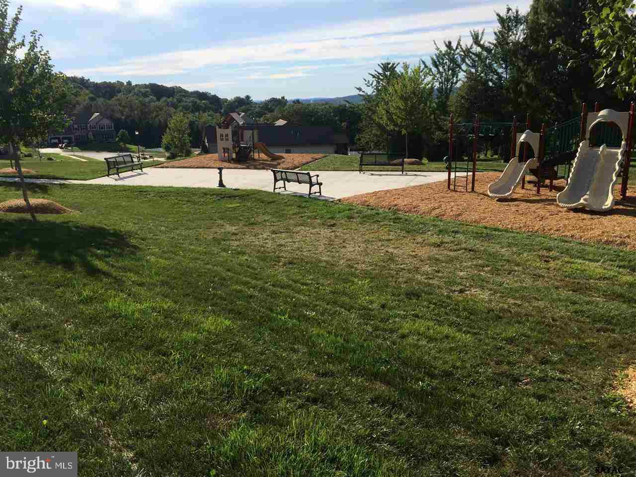 672 Campbell Road York, PA 17402 - Photo 6 of 25 Gallery Image 6