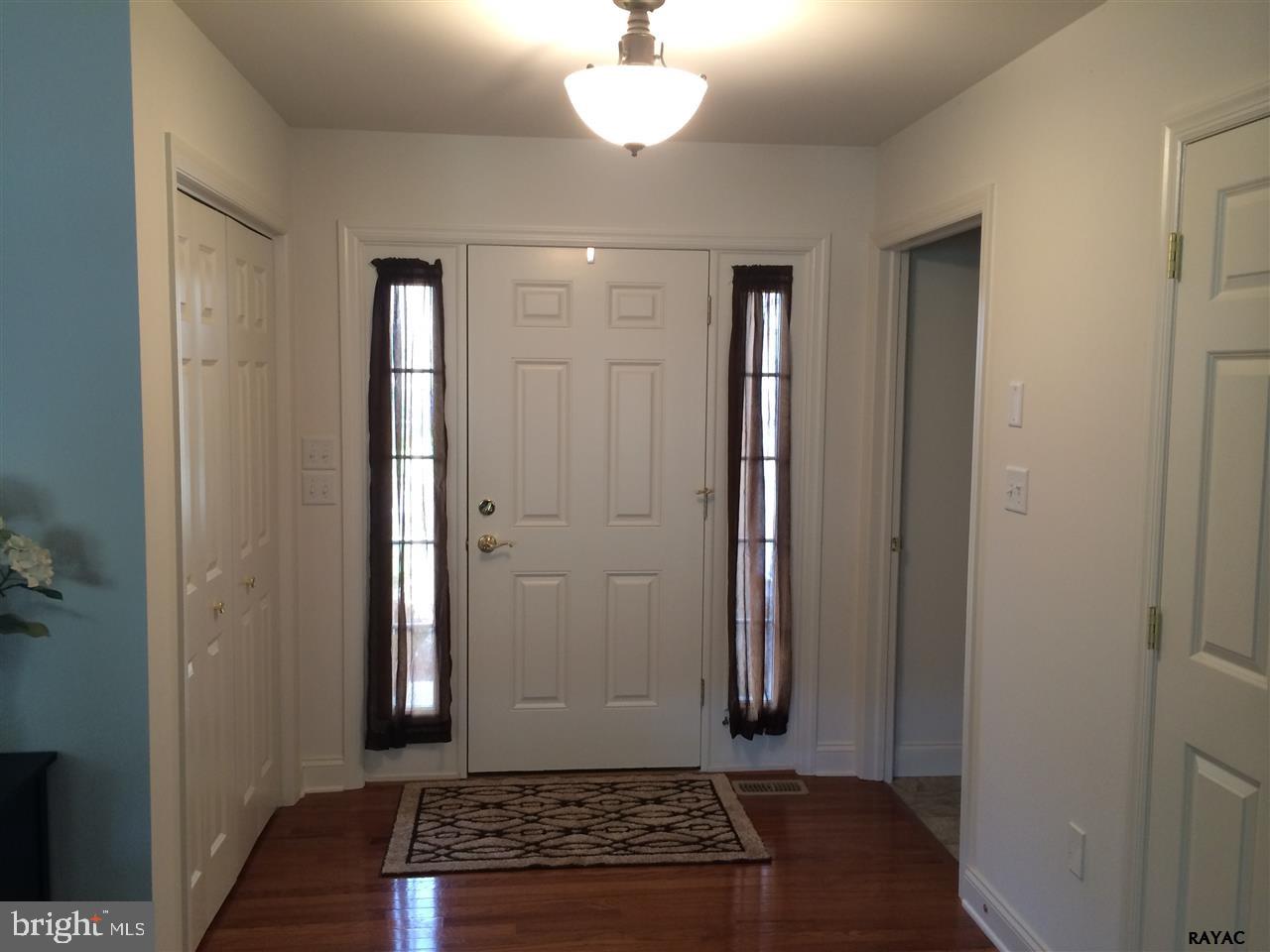 672 Campbell Road York, PA 17402 - Photo 7 of 25 Gallery Image 7