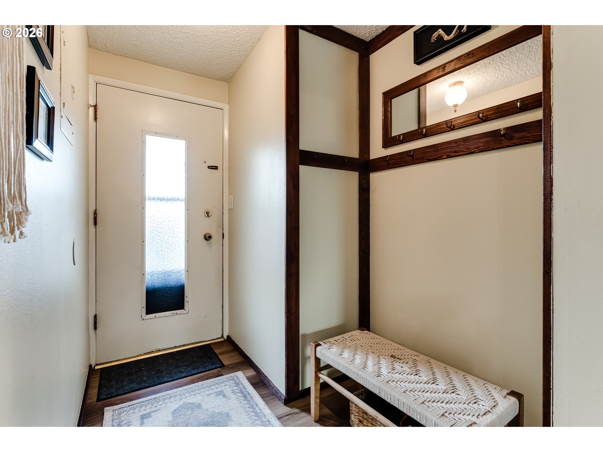 4083 Donald Street, Unit A Eugene, OR 97405 - Photo 4 of 33 Hallway