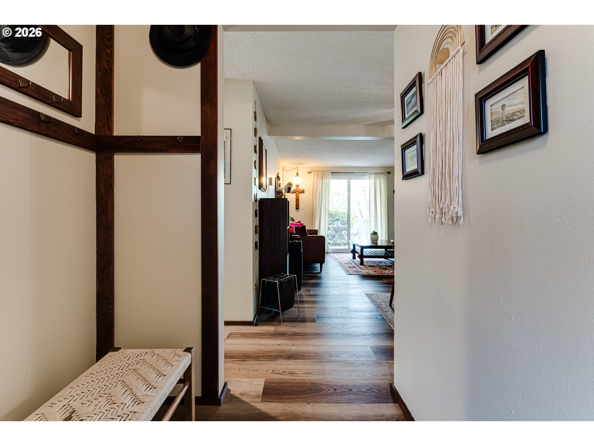 4083 Donald Street, Unit A Eugene, OR 97405 - Photo 5 of 33 Hallway