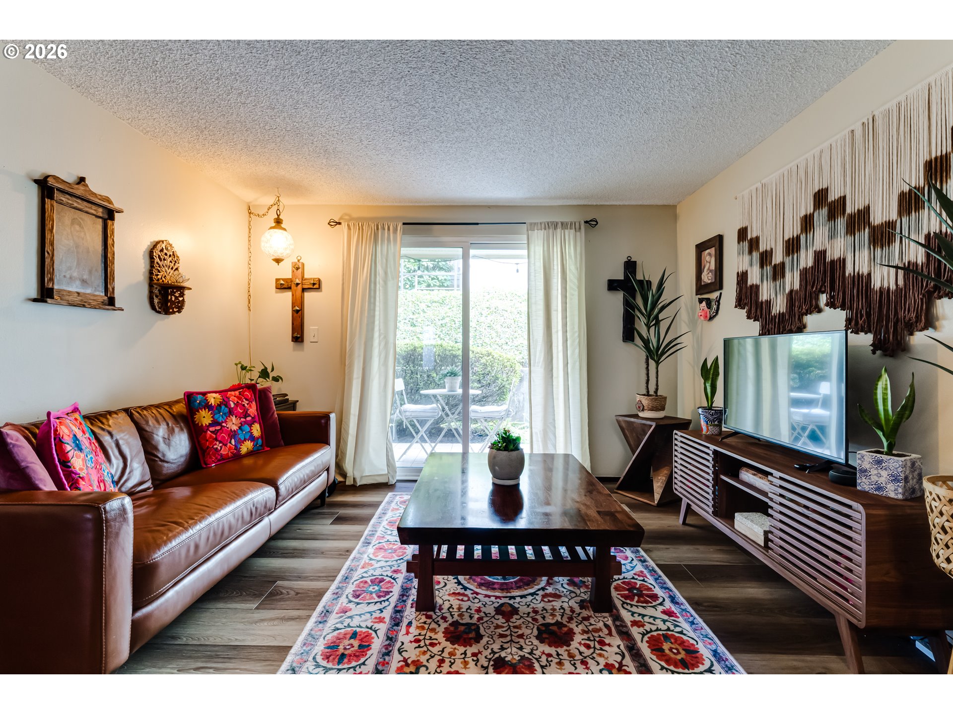 4083 Donald Street, Unit A Eugene, OR 97405 - Photo 6 of 33 Living Room