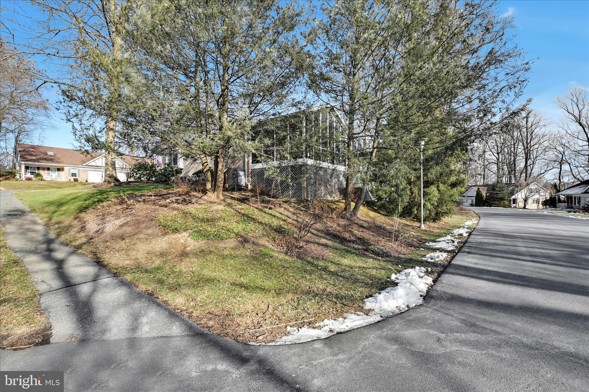 56 Timber Villa Elizabethtown, PA 17022 - Photo 7 of 31 Exterior Front