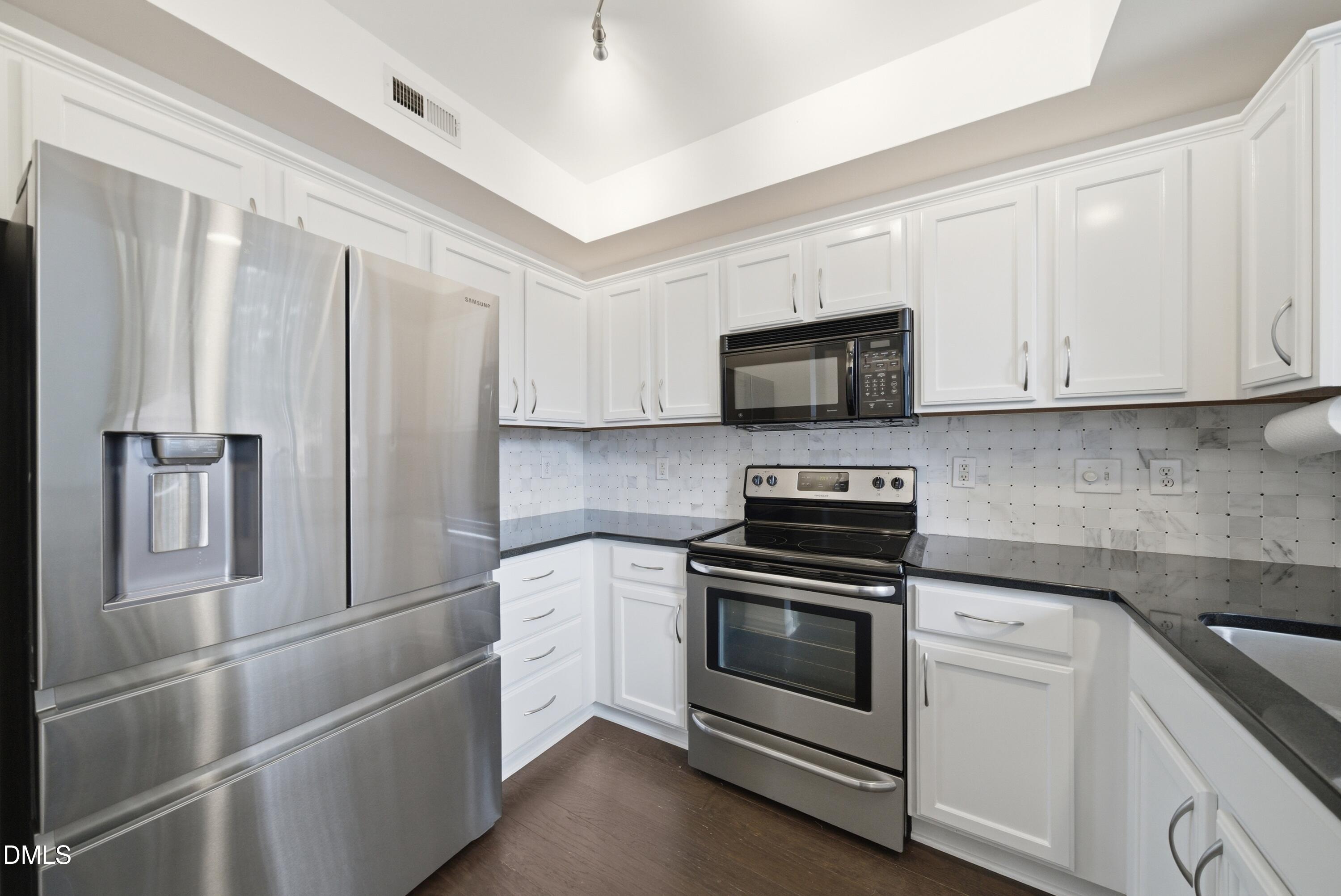 200 South Dawson Street Raleigh, NC 27601 - Photo 10 of 26 DSC04285