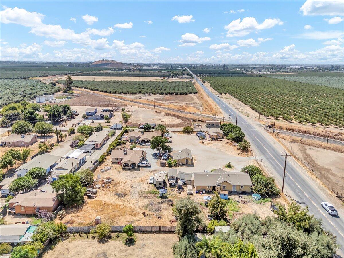 25250 Road 216 Lindsay, CA 93247 - Photo 2 of 26