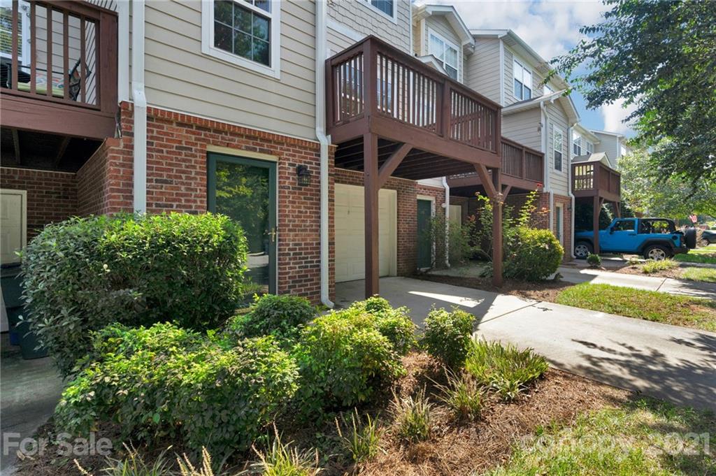 171 Forest Ridge Road, Unit 82 Mooresville, NC 28117 - Photo 3 of 34 Gallery Image 3