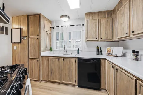 $365,000 | 24 La Encina, Newbury Park, CA 91320