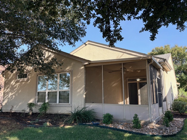 318 Crockett Loop Georgetown, TX 78633 - Photo 26 of 29 front view of a house with a yard