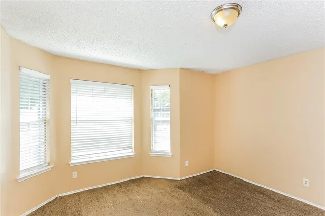 $1,885 | 2720 Clovermeadow Drive, Fort Worth, TX 76123