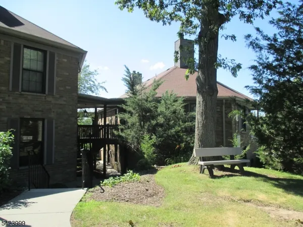 $1,650 | 181 Long Hill Road, Unit 14, Little Falls, NJ 07424