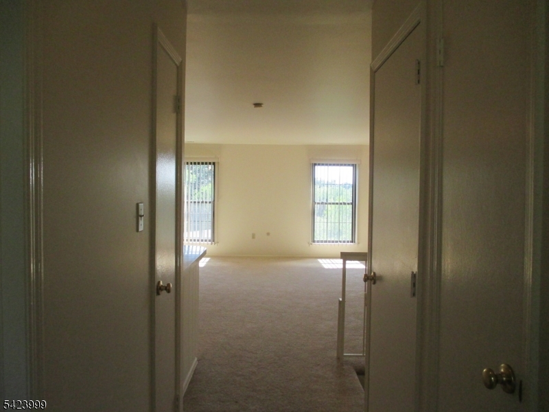 181 Long Hill Road, Unit 14 Little Falls, NJ 07424 - Photo 6 of 8