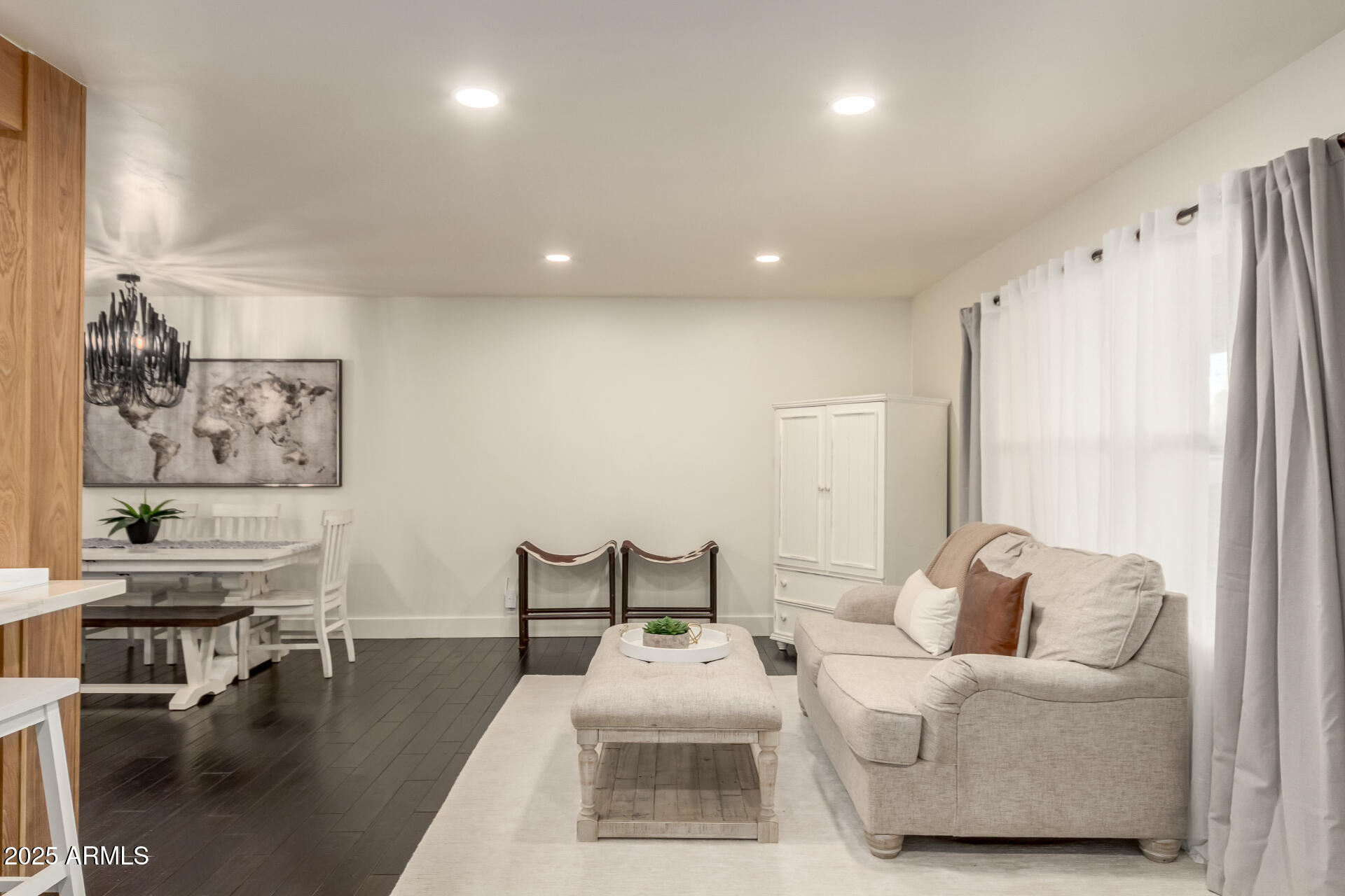 1935 East Coolidge Street Phoenix, AZ 85016 - Photo 8 of 34 a living room with furniture and a large window