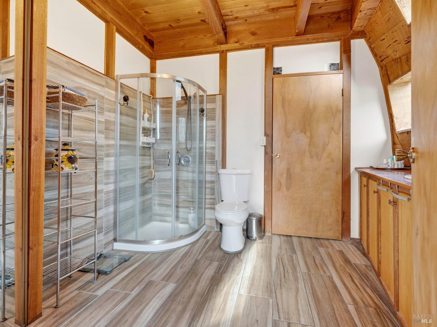 2333 Guntley Road Philo, CA 95466 - Photo 25 of 57 a bathroom with a shower