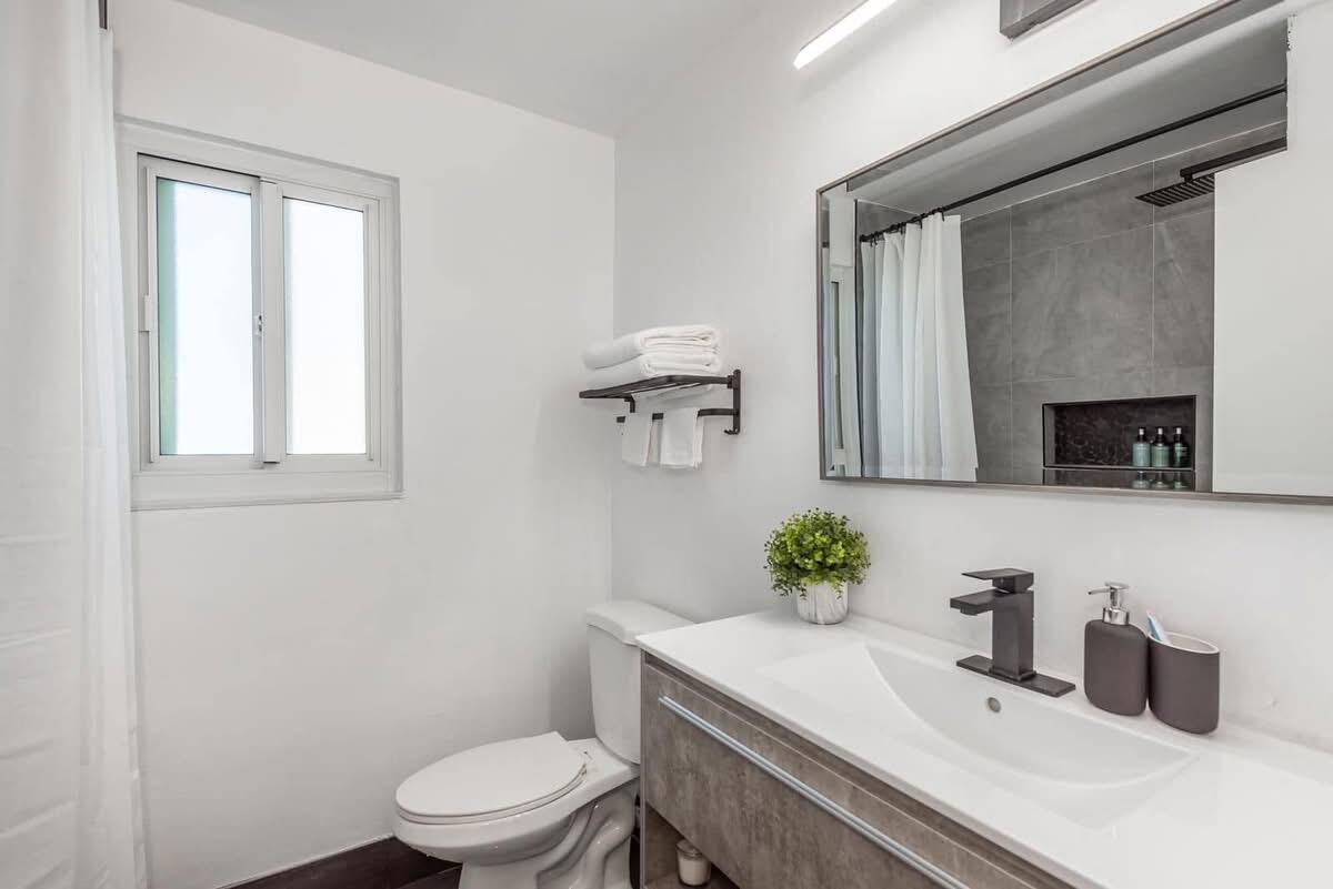 2747 Griffin Road, Unit 13 Fort Lauderdale, FL 33312 - Photo 31 of 37 IMG_1146