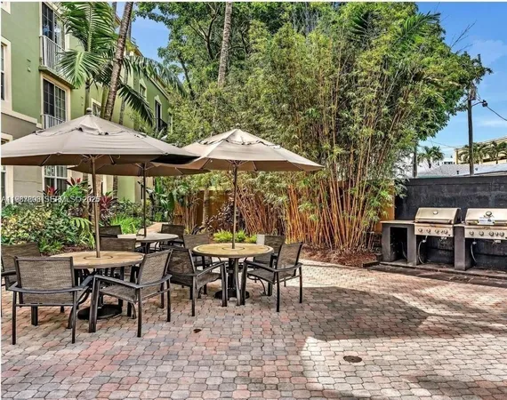 $2,450 | 1919 Van Buren Street, Unit 111A, Hollywood, FL 33020