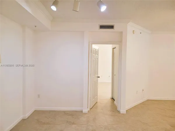 $2,450 | 1919 Van Buren Street, Unit 111A, Hollywood, FL 33020