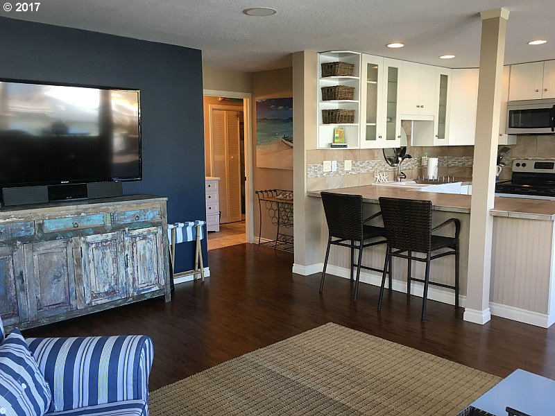 173 Northeast Bridgeton Road, Unit 22 Portland, OR 97211 - Photo 5 of 20 Gallery Image 5
