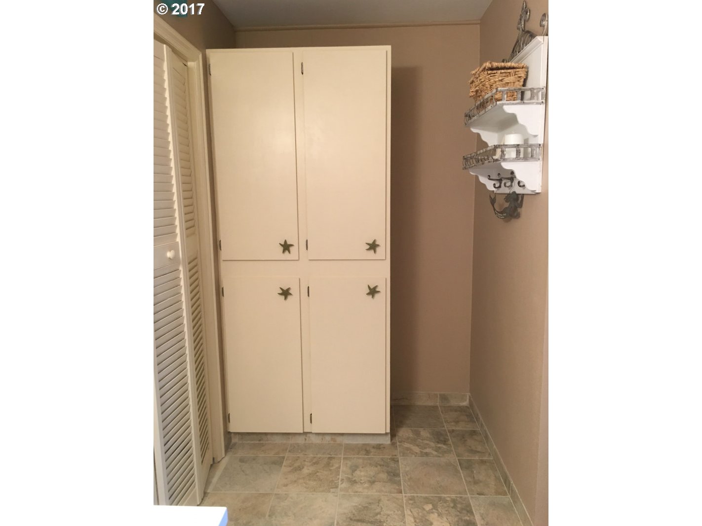 173 Northeast Bridgeton Road, Unit 22 Portland, OR 97211 - Photo 8 of 20 Gallery Image 8