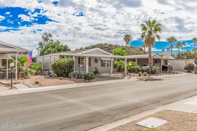 $142,000 | 2233 East Behrend Drive, Unit 60, Phoenix, AZ 85024