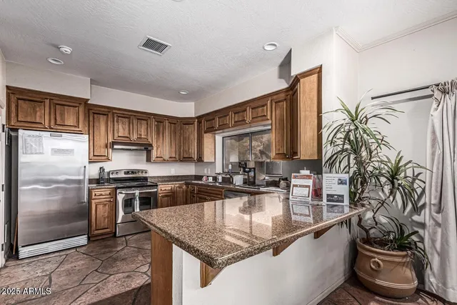 $142,000 | 2233 East Behrend Drive, Unit 60, Phoenix, AZ 85024